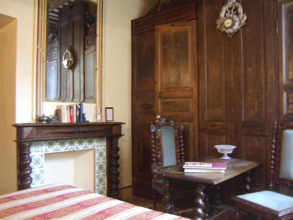 Bed and Breakfast Bize De La Tour Saint-Bonnet-du-Gard Camera foto