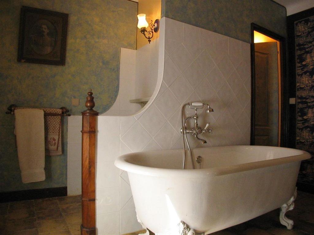 Bed and Breakfast Bize De La Tour Saint-Bonnet-du-Gard Camera foto